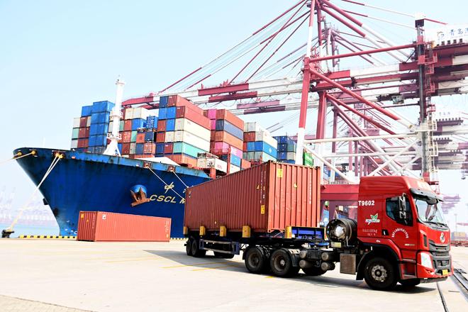 中國前三季度貨物貿(mào)易進(jìn)出口規(guī)模達(dá)33.61萬億元，展現(xiàn)經(jīng)濟(jì)發(fā)展韌性