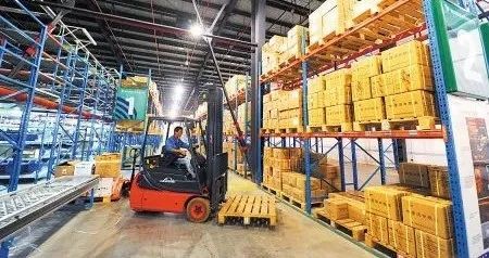 2021年前11個月我國進出口總值達35.39萬億元，山西以‘六新’強化物流發展